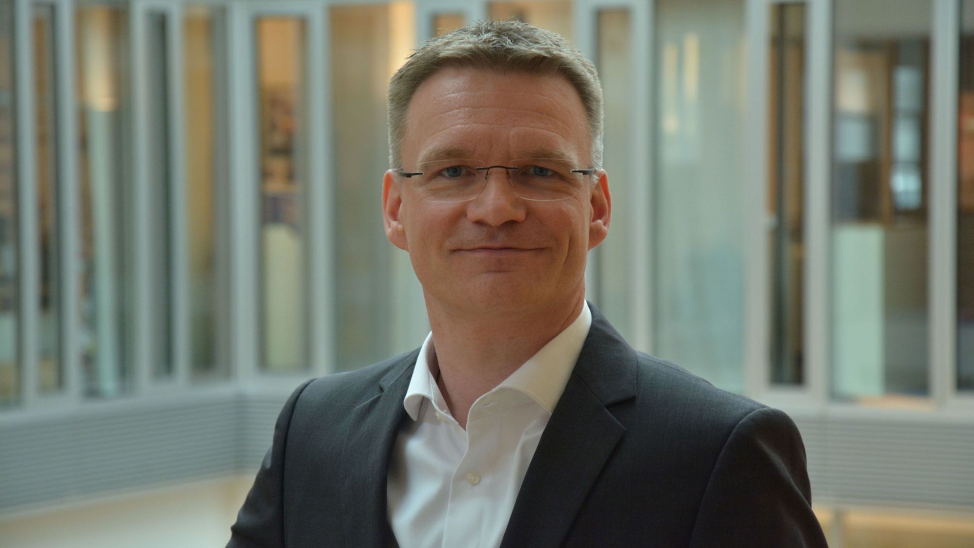 zeppelin-cat-josef-maurer Josef Maurer verantwortet seit 1. Februar alle zentralen Servicebereiche der Zeppelin Baumaschinen GmbH. Foto: Zeppelin