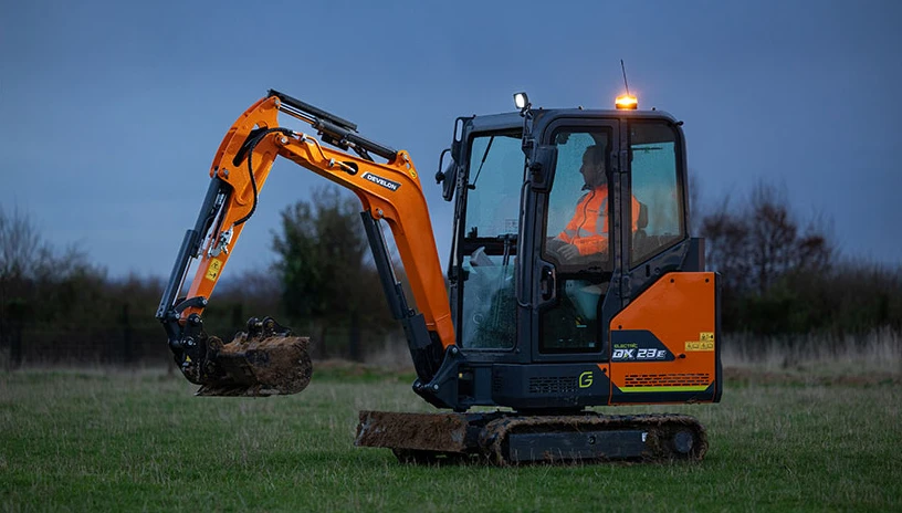 Einführung des DX23E-7: Develons neuer elektrischer Minibagger