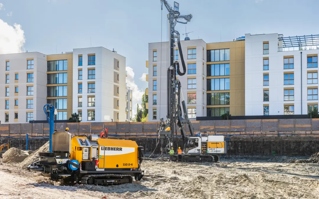 1.772 Pfähle mit dem Liebherr LRB 19 für den Wohnungbau in in Danzig