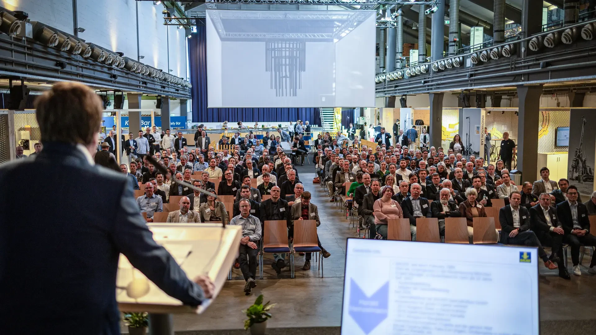 Über 350 Gäste folgten der Einladung der BAUER Spezialtiefbau GmbH zu den diesjährigen Schrobenhausener Tagen. Bild (c) Bauer Group