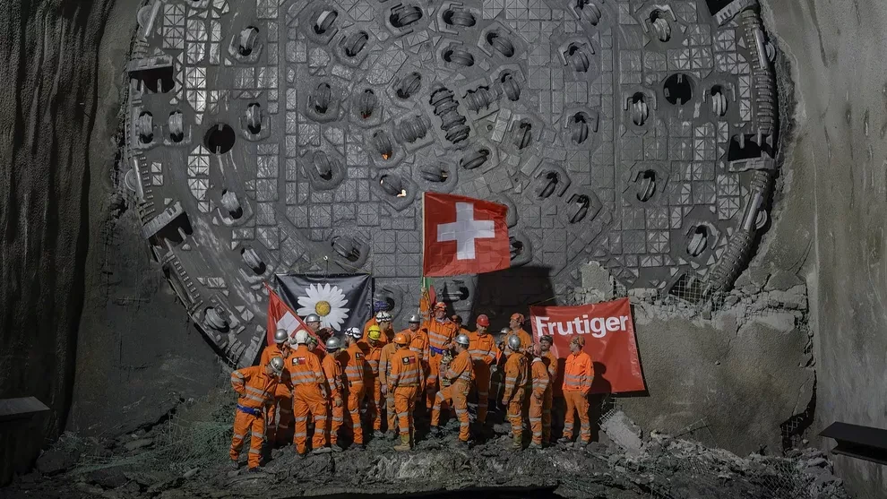 Erfolgreicher Durchbruch bei der zweiten Röhre des Gotthard-Straßentunnels