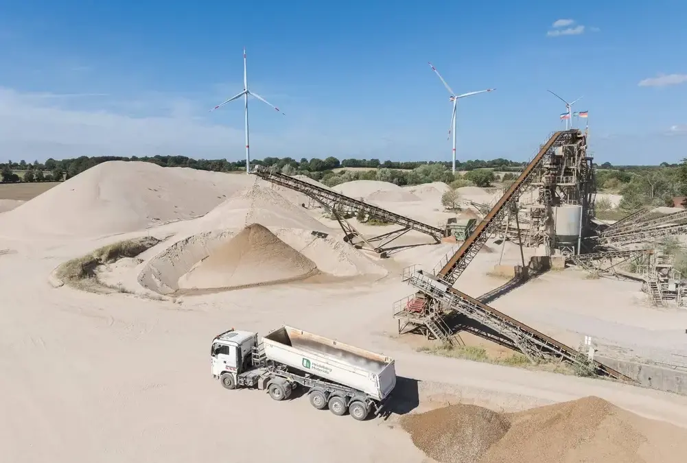 Heidelberg Materials: Rezertifizierung von zwölf Sand- und Kieswerken mit CSC-Gold-Standard
